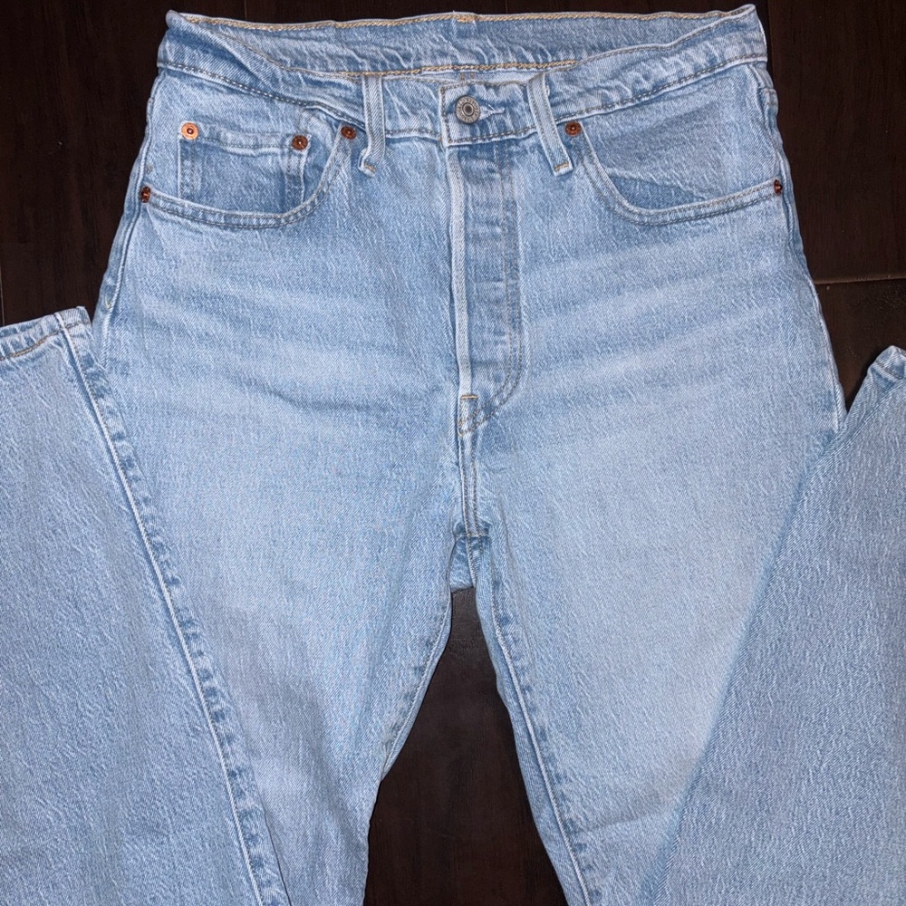 Levi's Women's Light Blue Straight Jeans